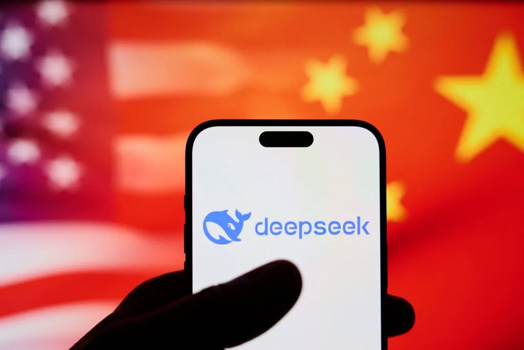 陈龙｜DeepSeek的中国式创新：新的AI经济学