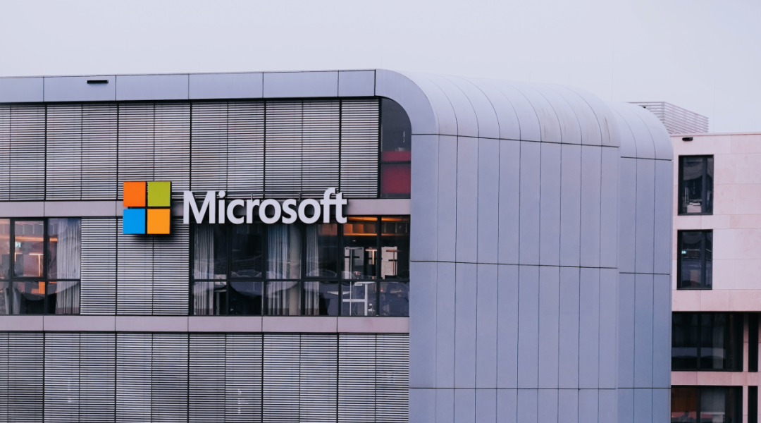 微软再裁 9000 人，白领「大屠杀」来袭：不用 AI 要被裁，用了 AI 也被裁