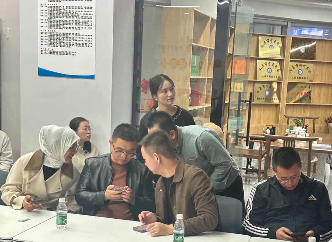 钉钉“向下生长”，让AI扎根每一个做生意的地方