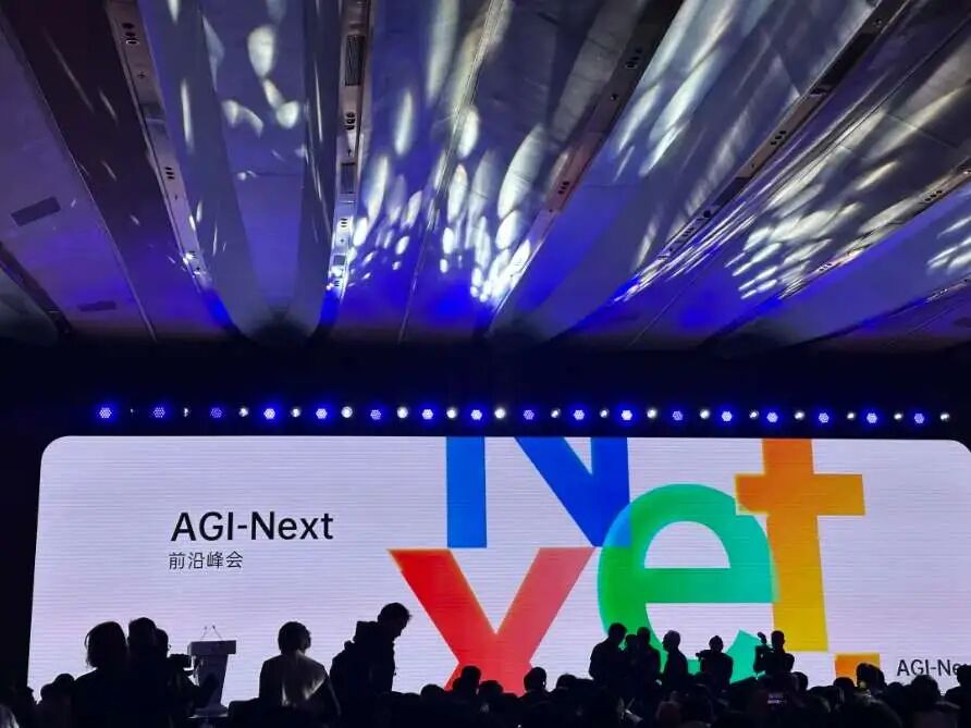 “基模四杰”开年首炸：Chat已死，Agent已来