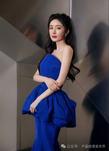 一个强大的Stable Diffusion comfyUI 工作流，能实现写真自由、各种风格融合、面部特征一致性等等